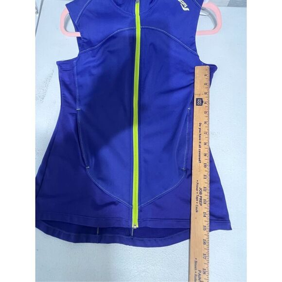 Saucony running vest reflective size XS - Picture 8 of 8